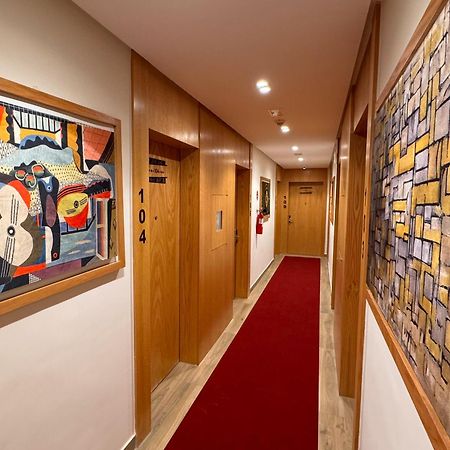 Mh Hotel La Casa العيون المظهر الخارجي الصورة