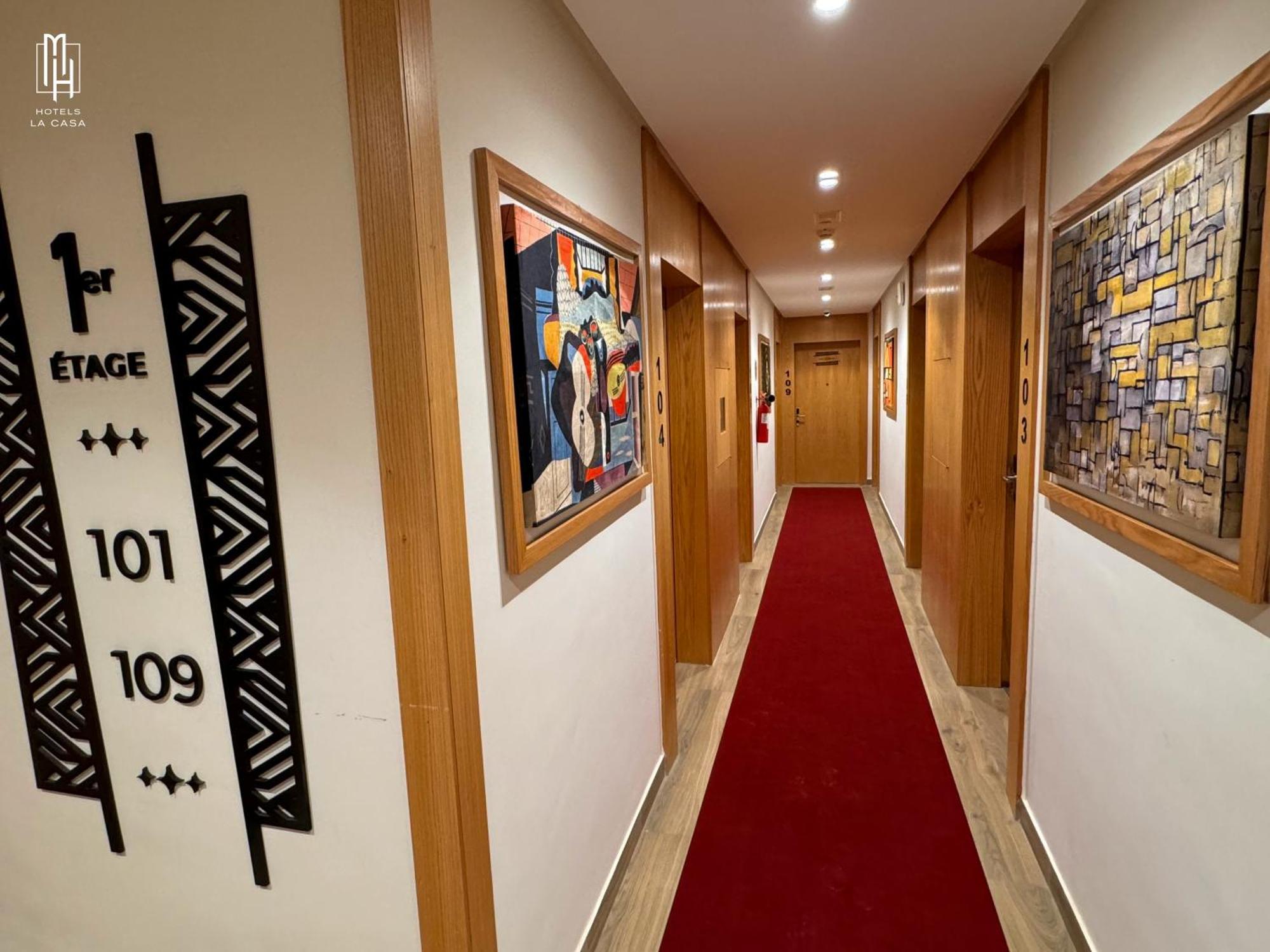 Mh Hotel La Casa العيون المظهر الخارجي الصورة